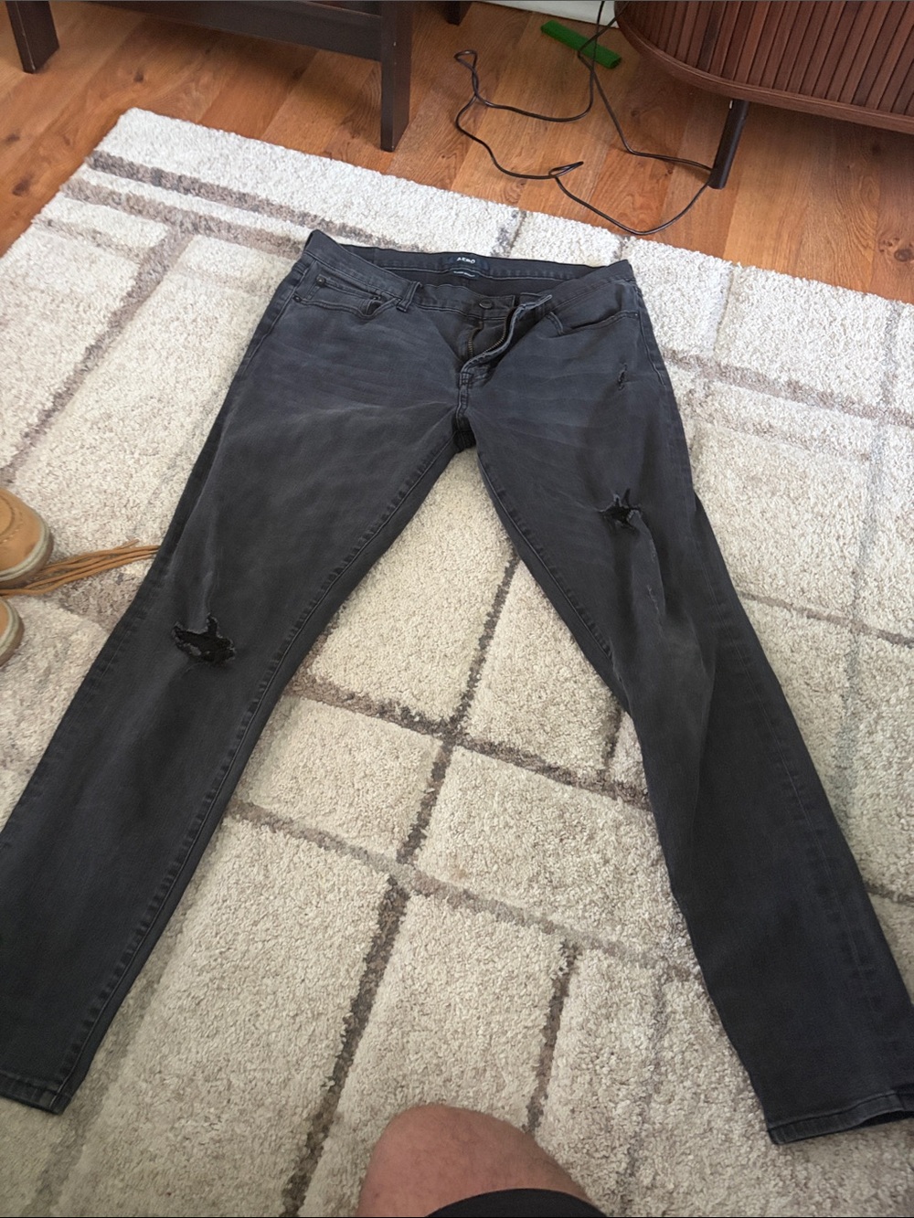 Aero Men's Black Skinny Ripped Jeans - Stretch Slim Fit 34 x 32
